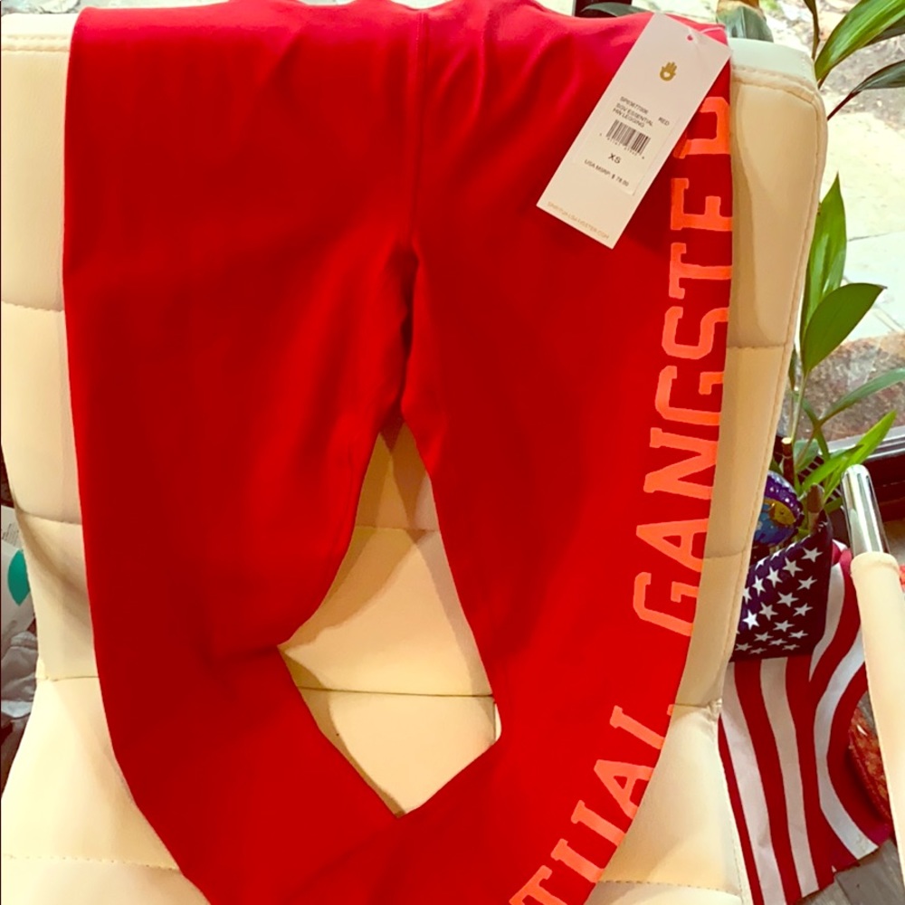 Spiritual Gangster Essential HW Legging